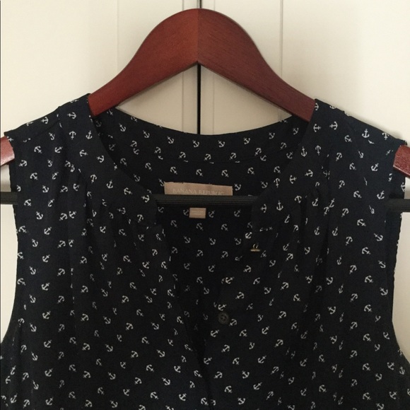 Banana Republic Sz2 Navy Sleeveless Anchor Blouse - Picture 3 of 3